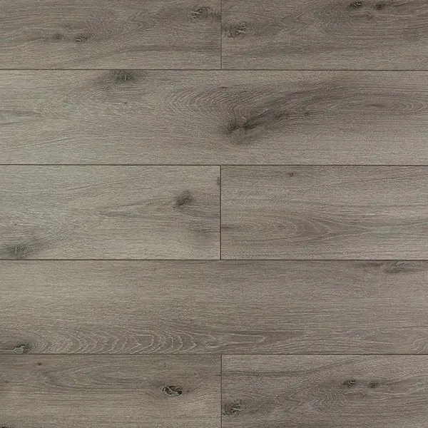 Piso laminado Class City Grey Oak, tono gris